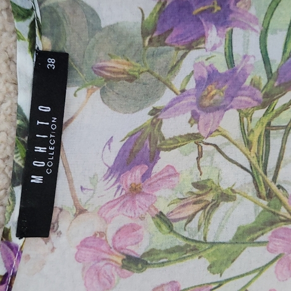 Shirt, size 38 EU, Mohito Brand Floral Blouse - Picture 2 of 5